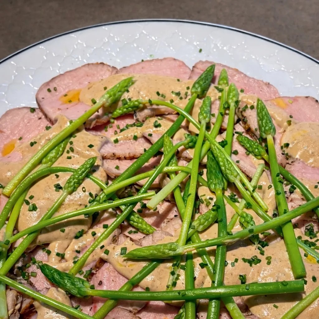 Image alt description