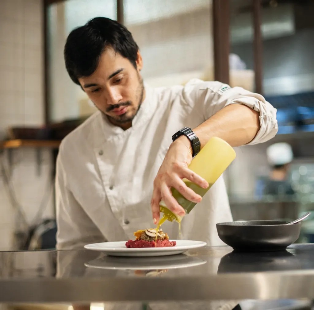 Image alt description