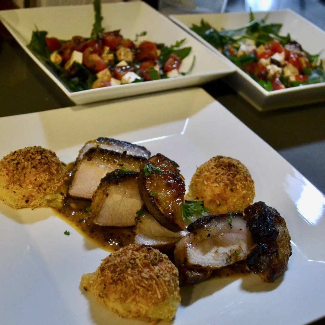 Image alt description