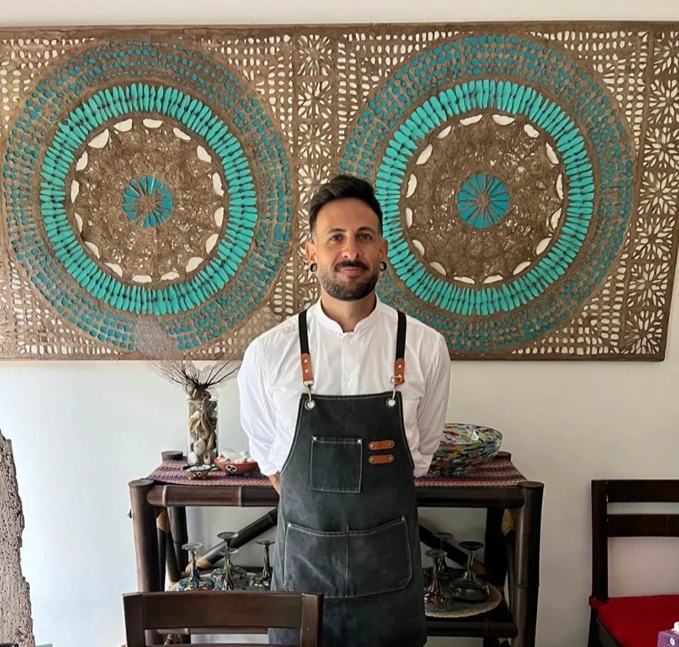 Image alt description