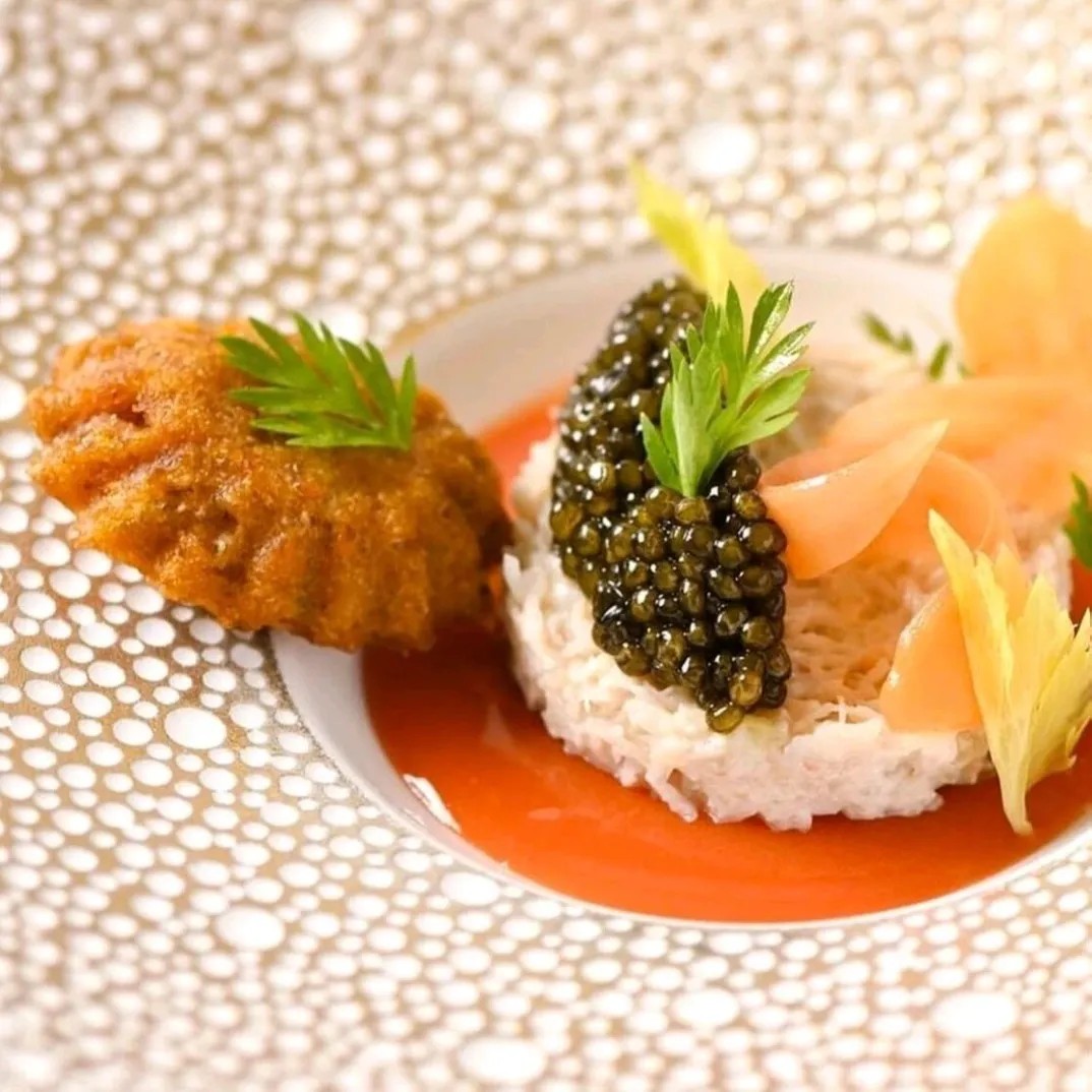 Image alt description