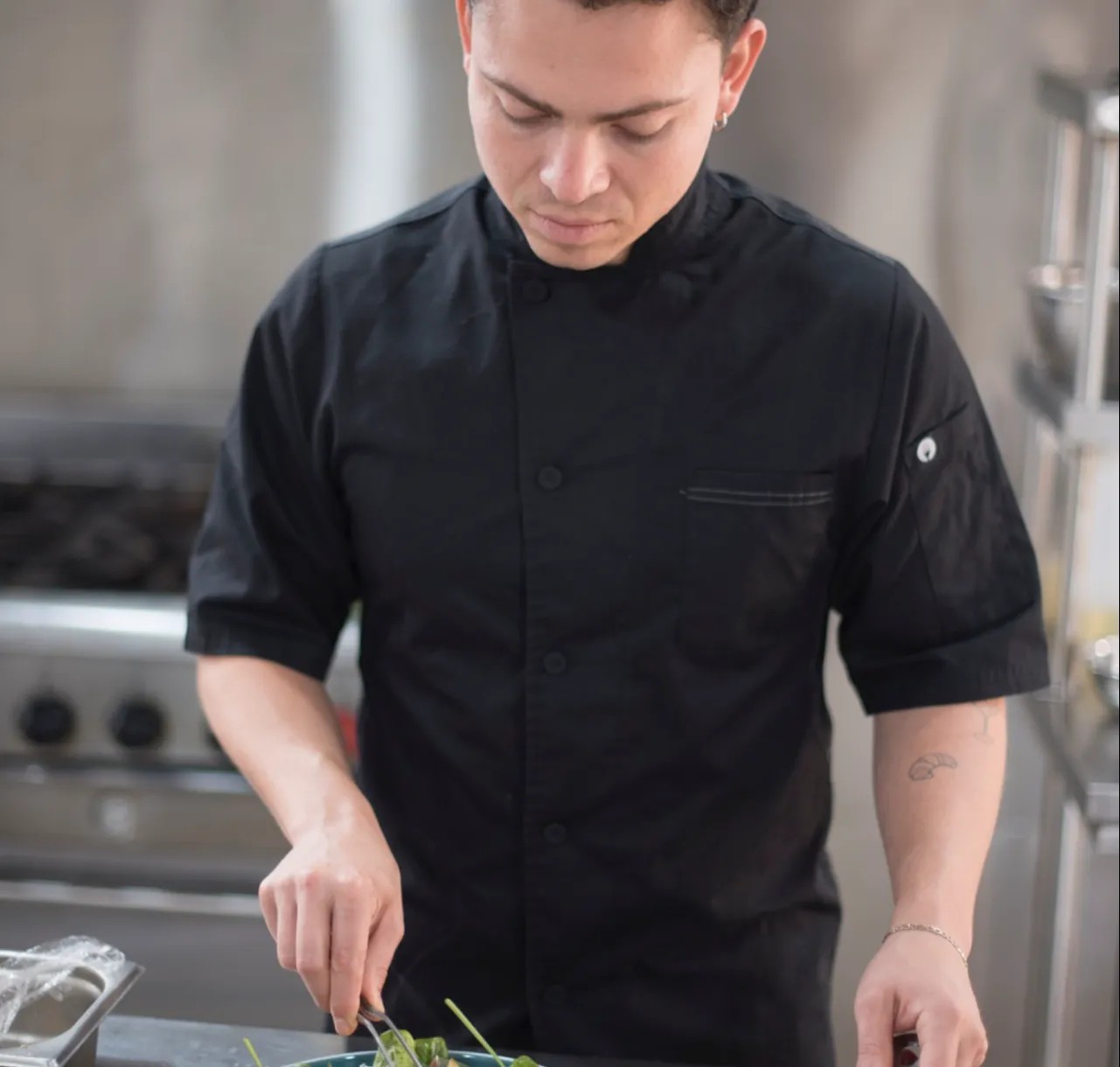 Image alt description