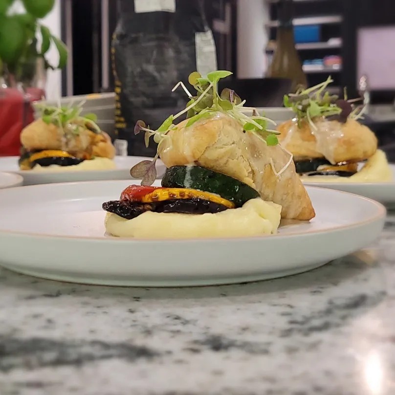 Image alt description