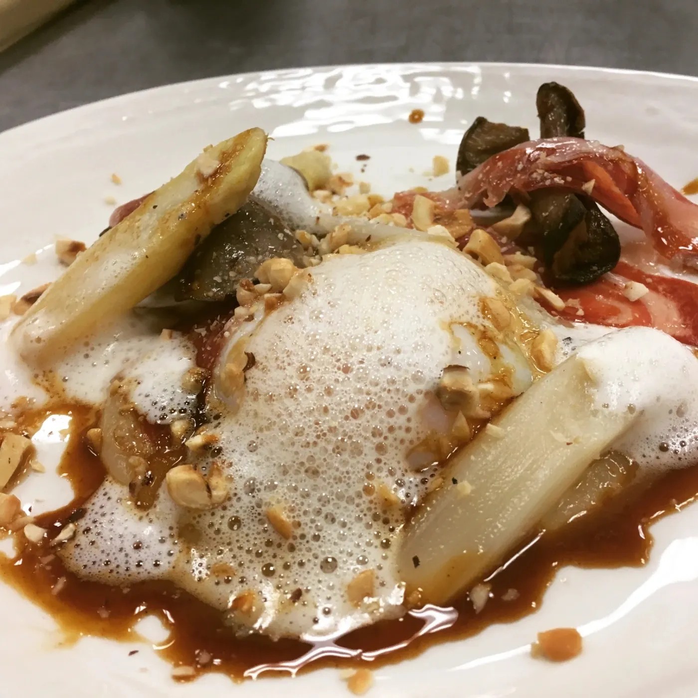 Image alt description