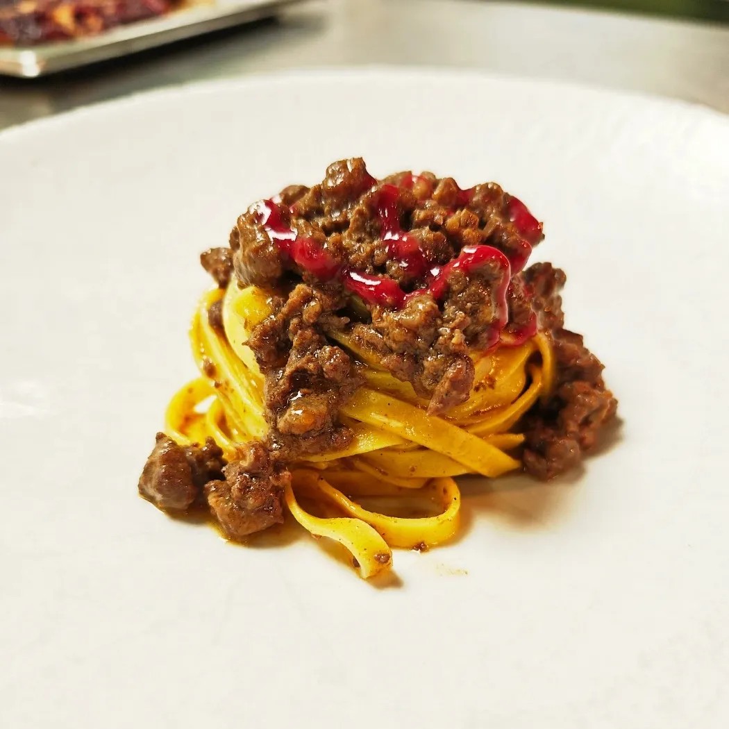 Image alt description