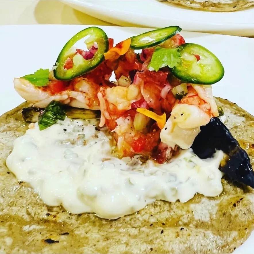 Image alt description