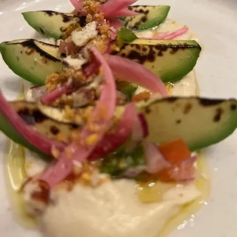 Image alt description