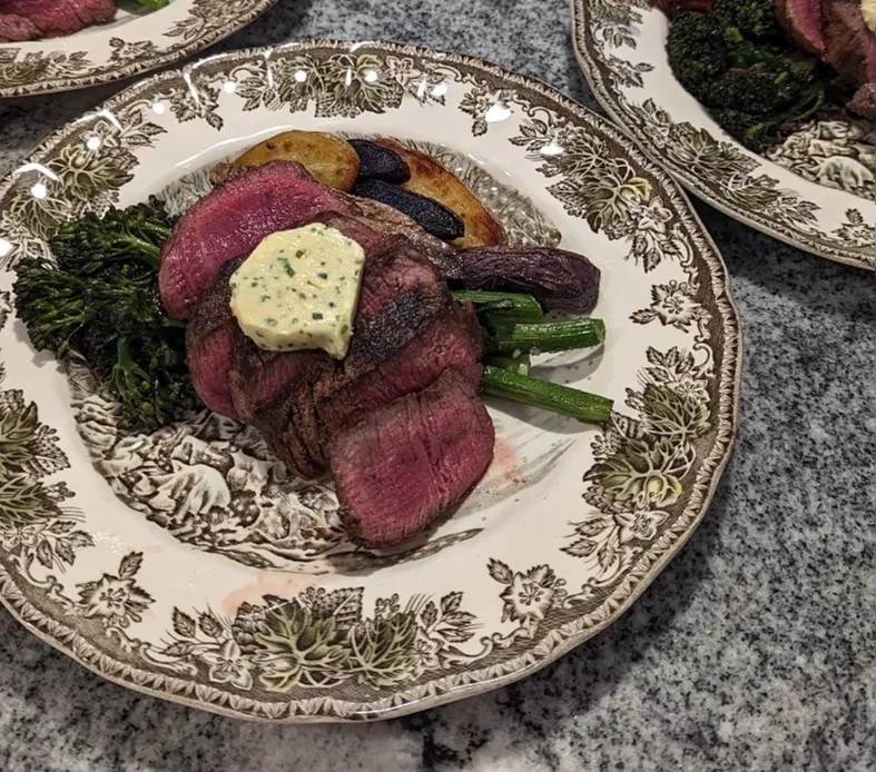 Image alt description