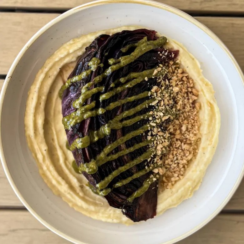 Image alt description