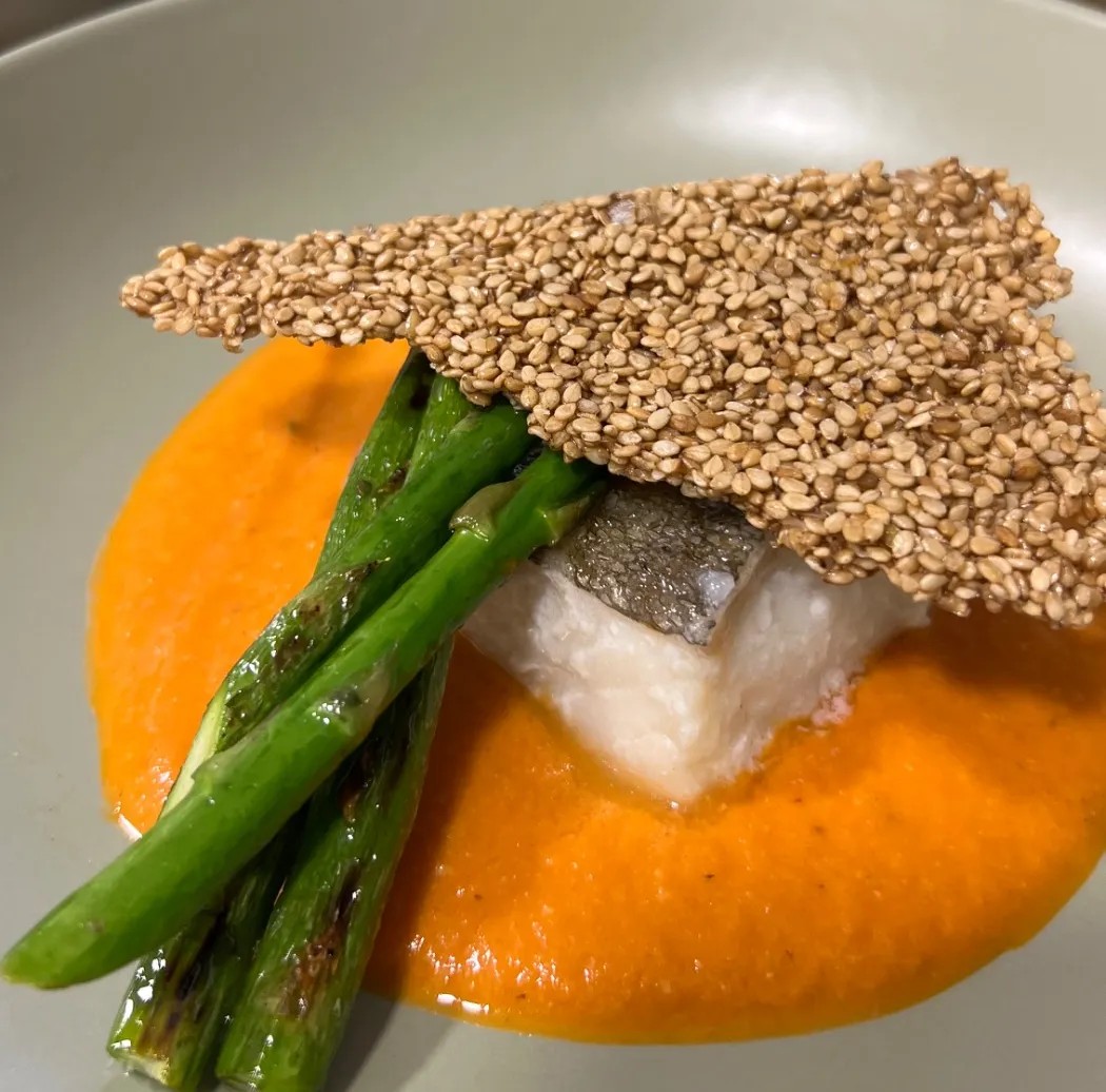 Image alt description