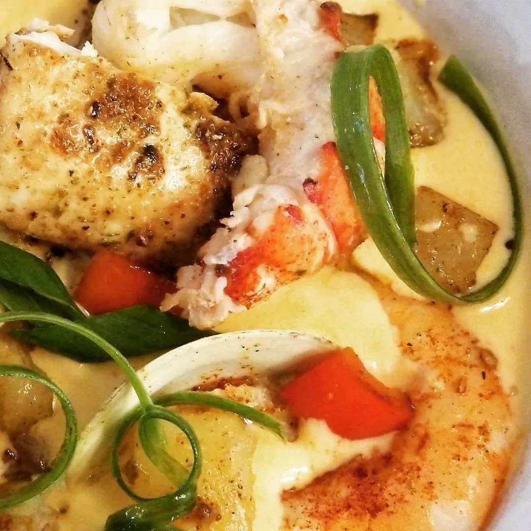 Image alt description