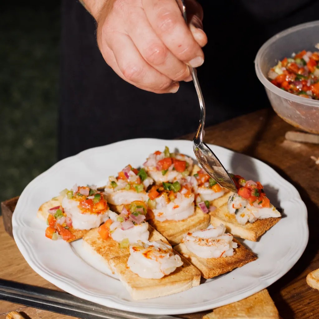 Image alt description