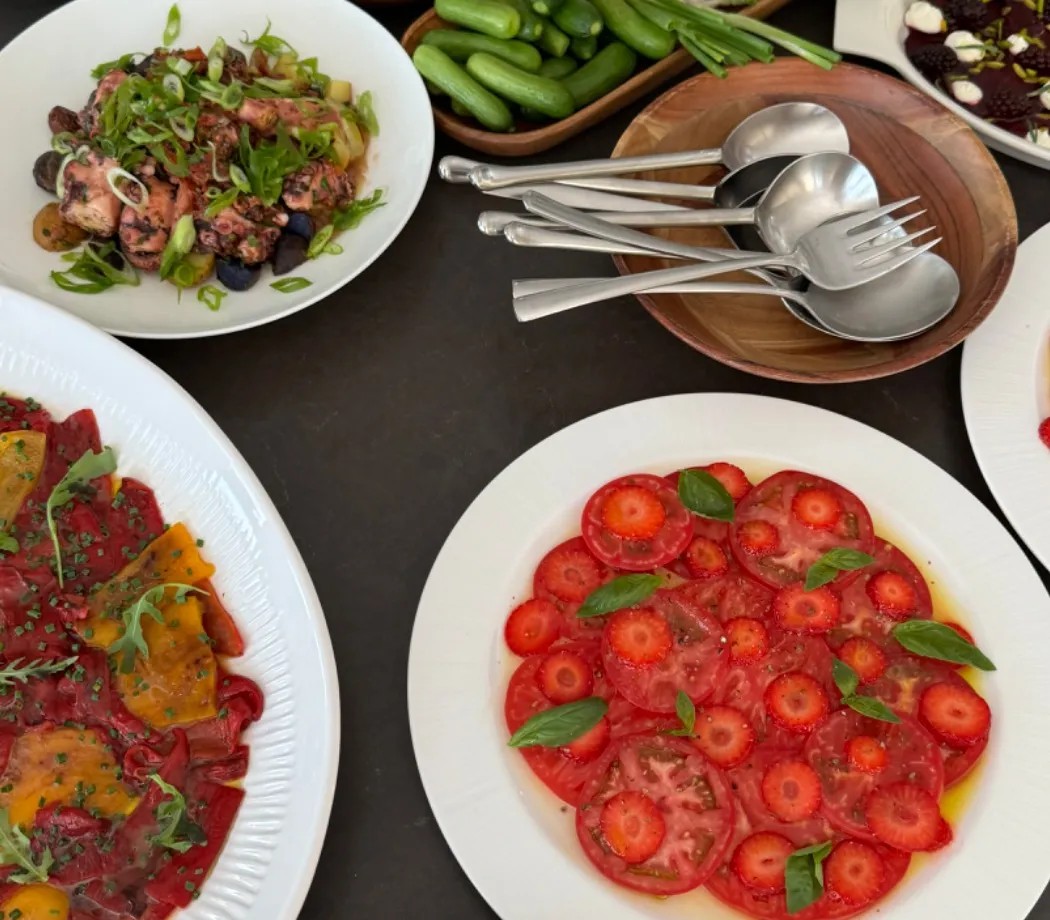 Image alt description