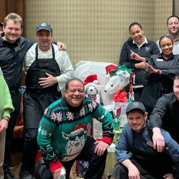 Image alt description