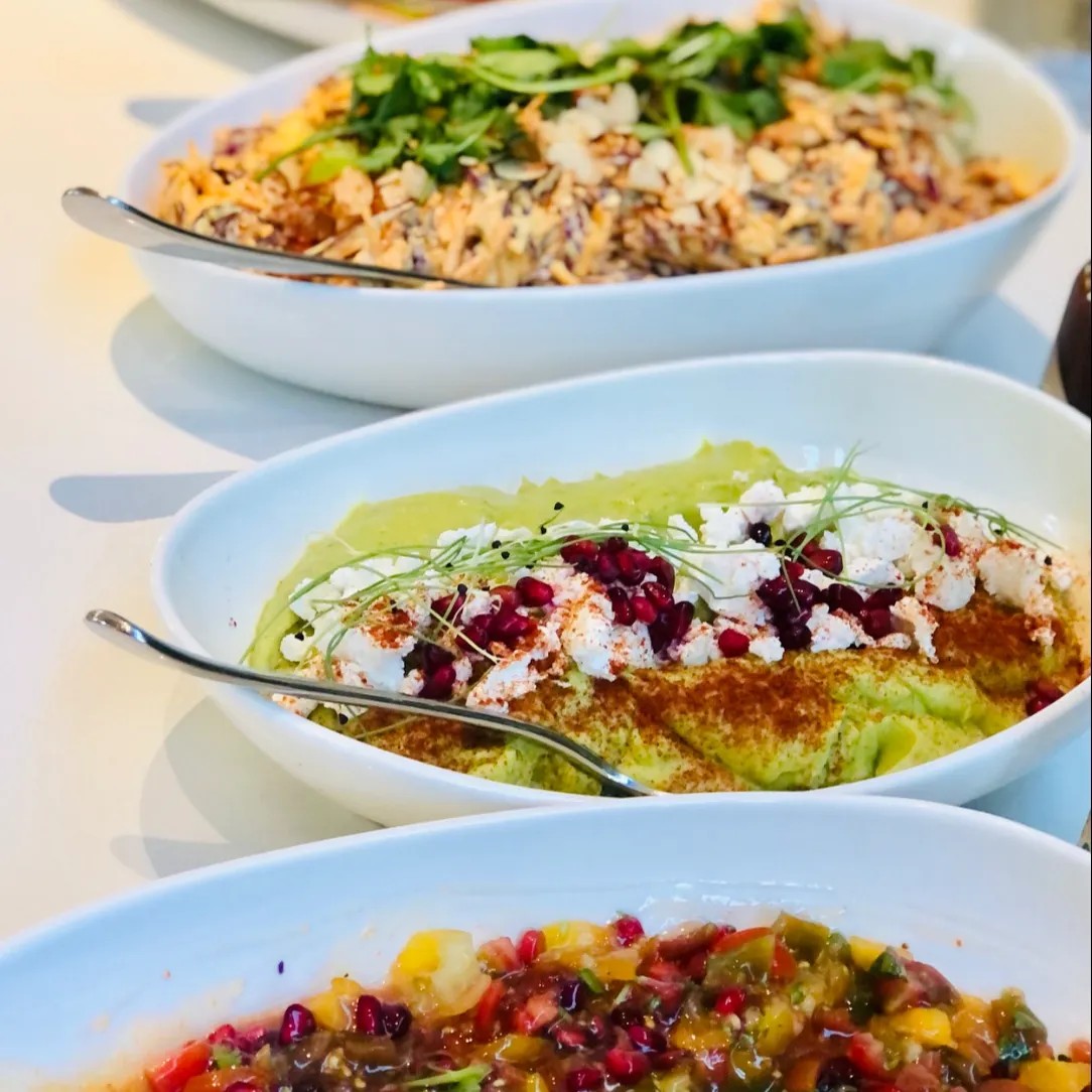 Image alt description