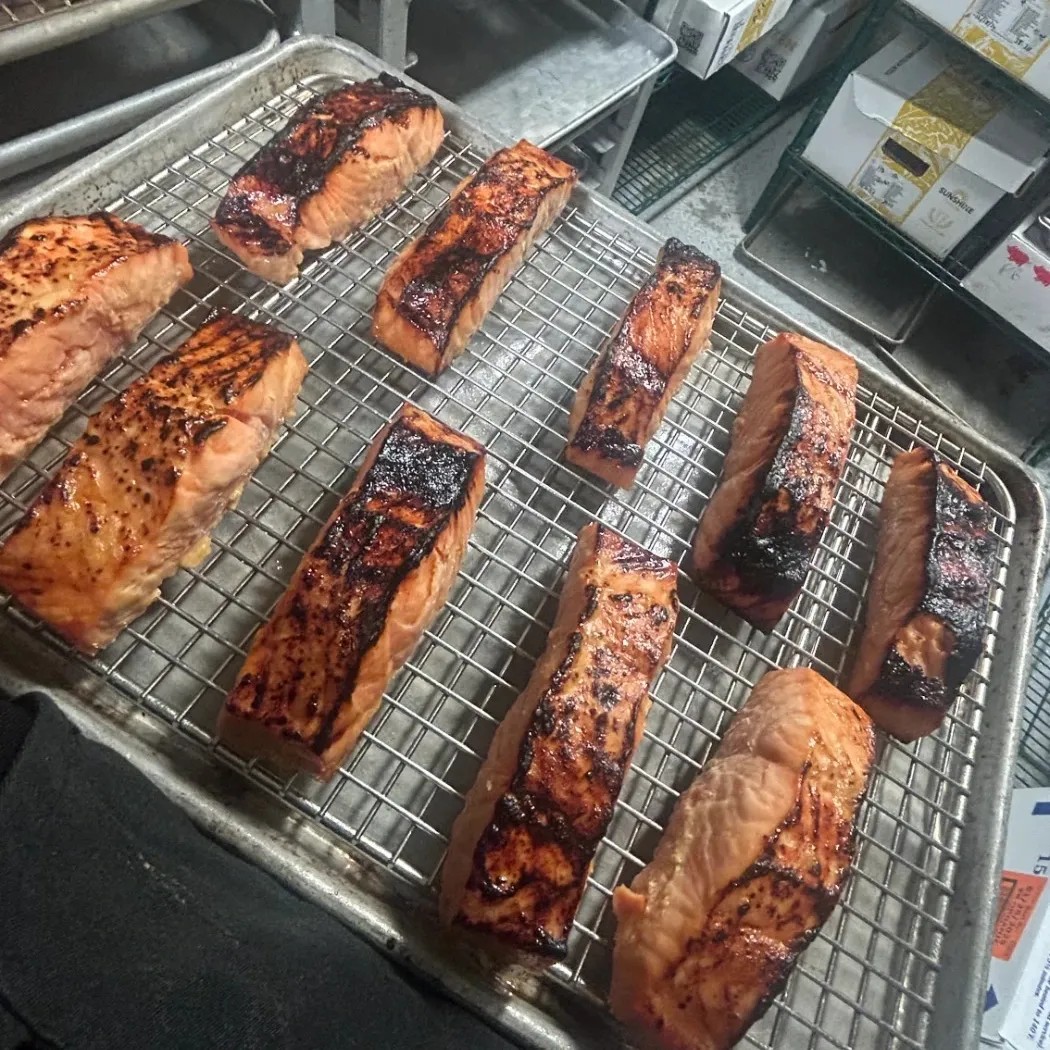 Image alt description