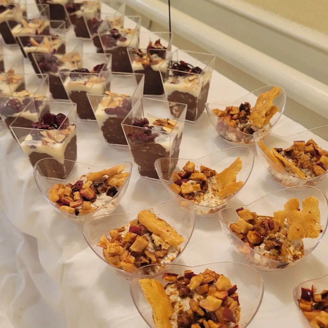 Image alt description