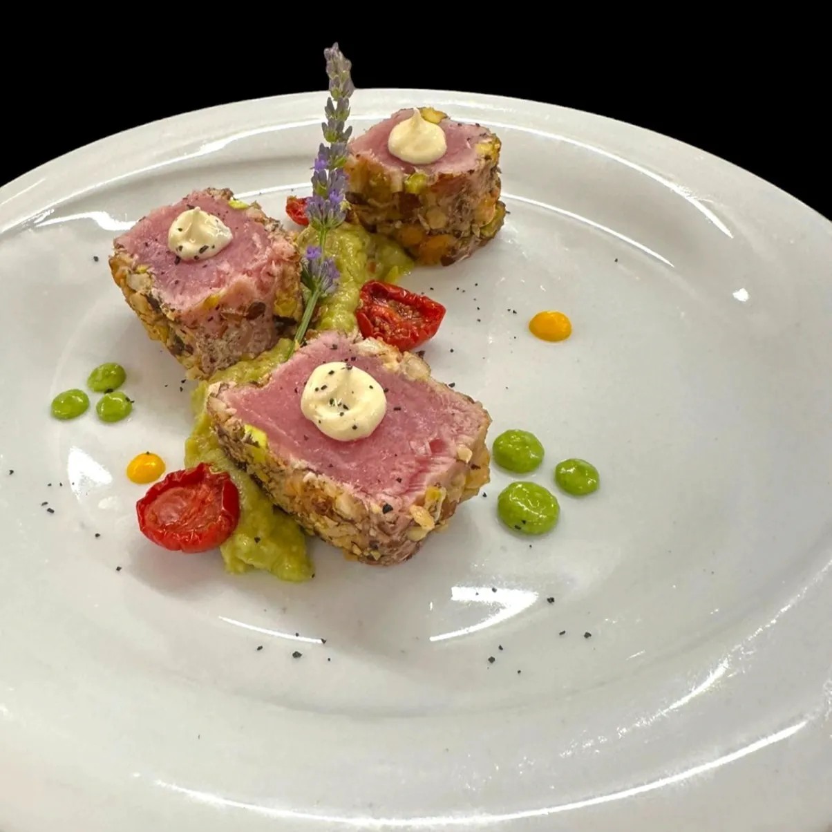 Image alt description