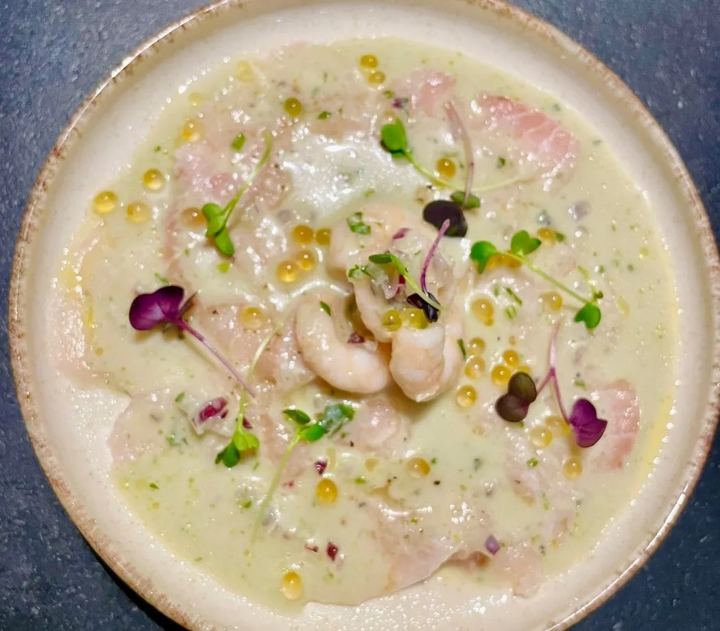 Image alt description