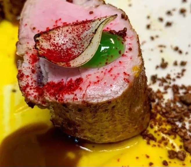 Image alt description