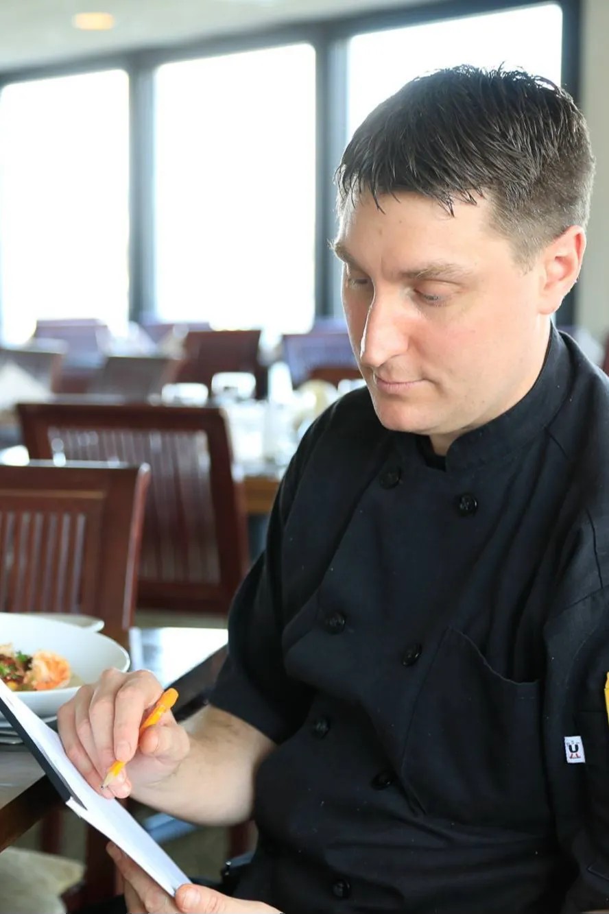 Image alt description