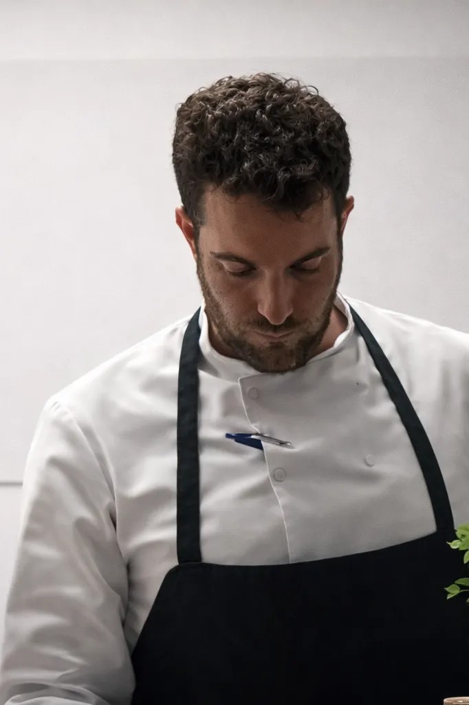 Image alt description