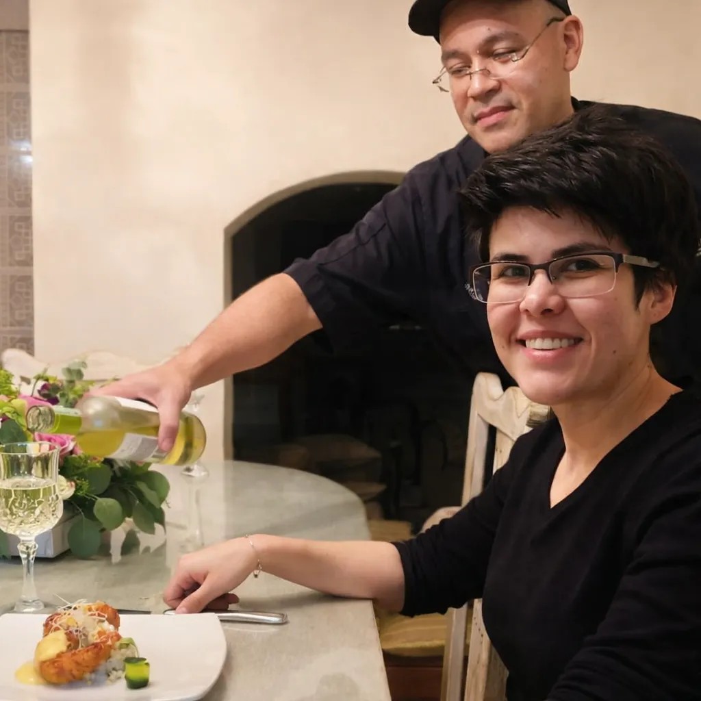 Image alt description