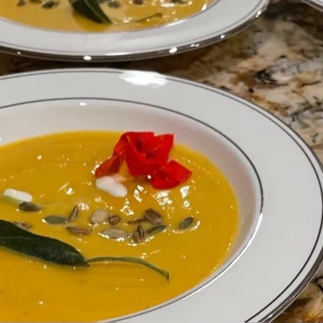 Image alt description