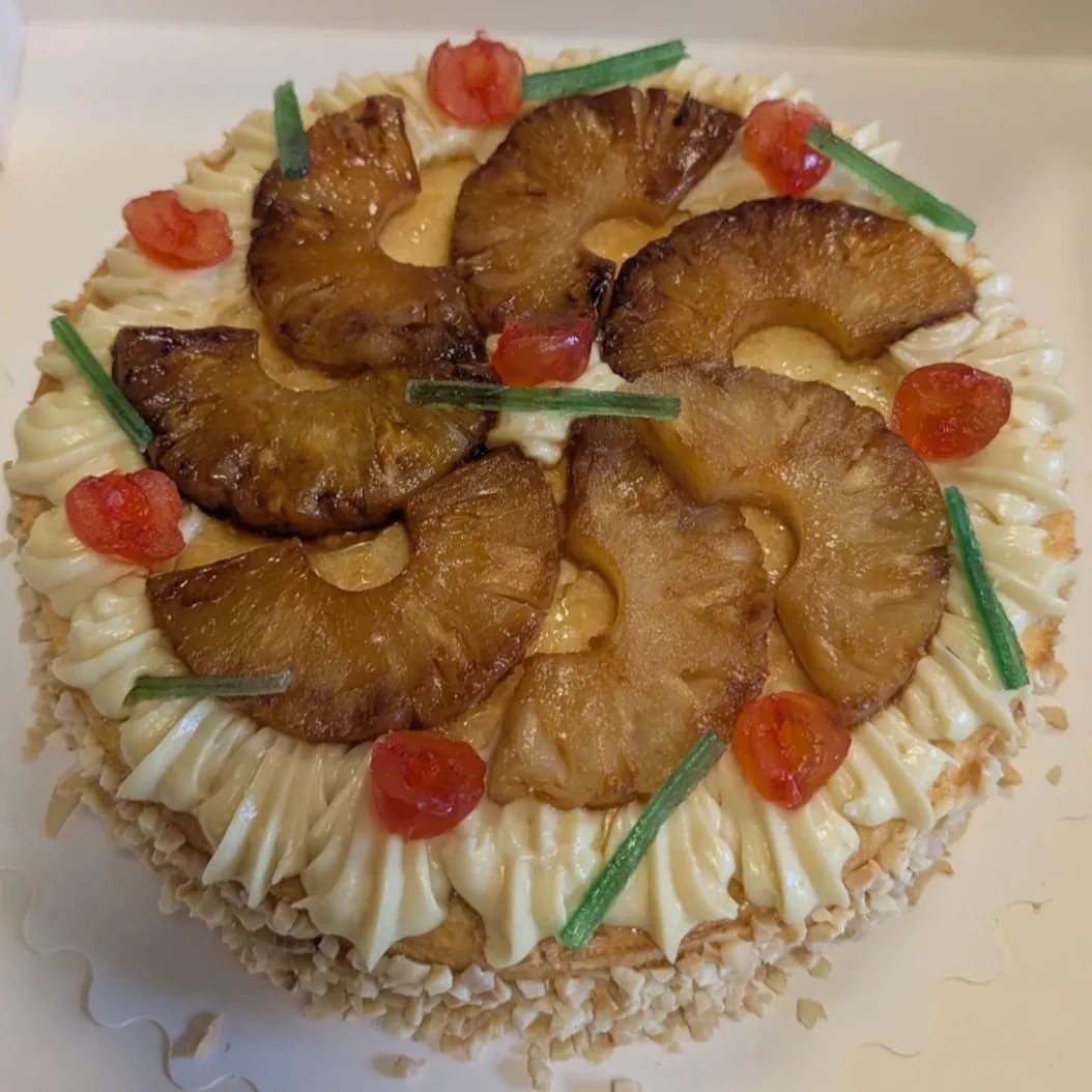 Image alt description