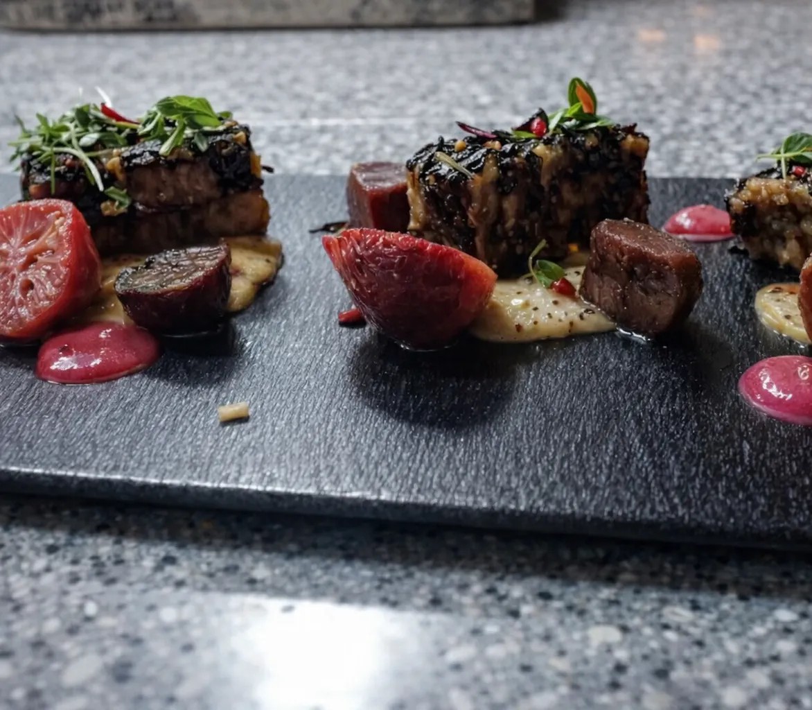 Image alt description