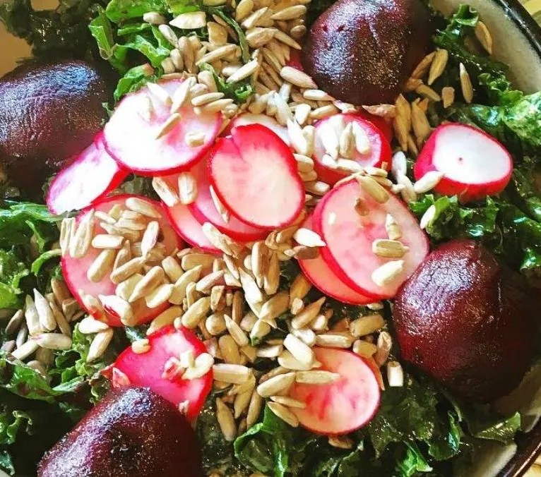 Image alt description