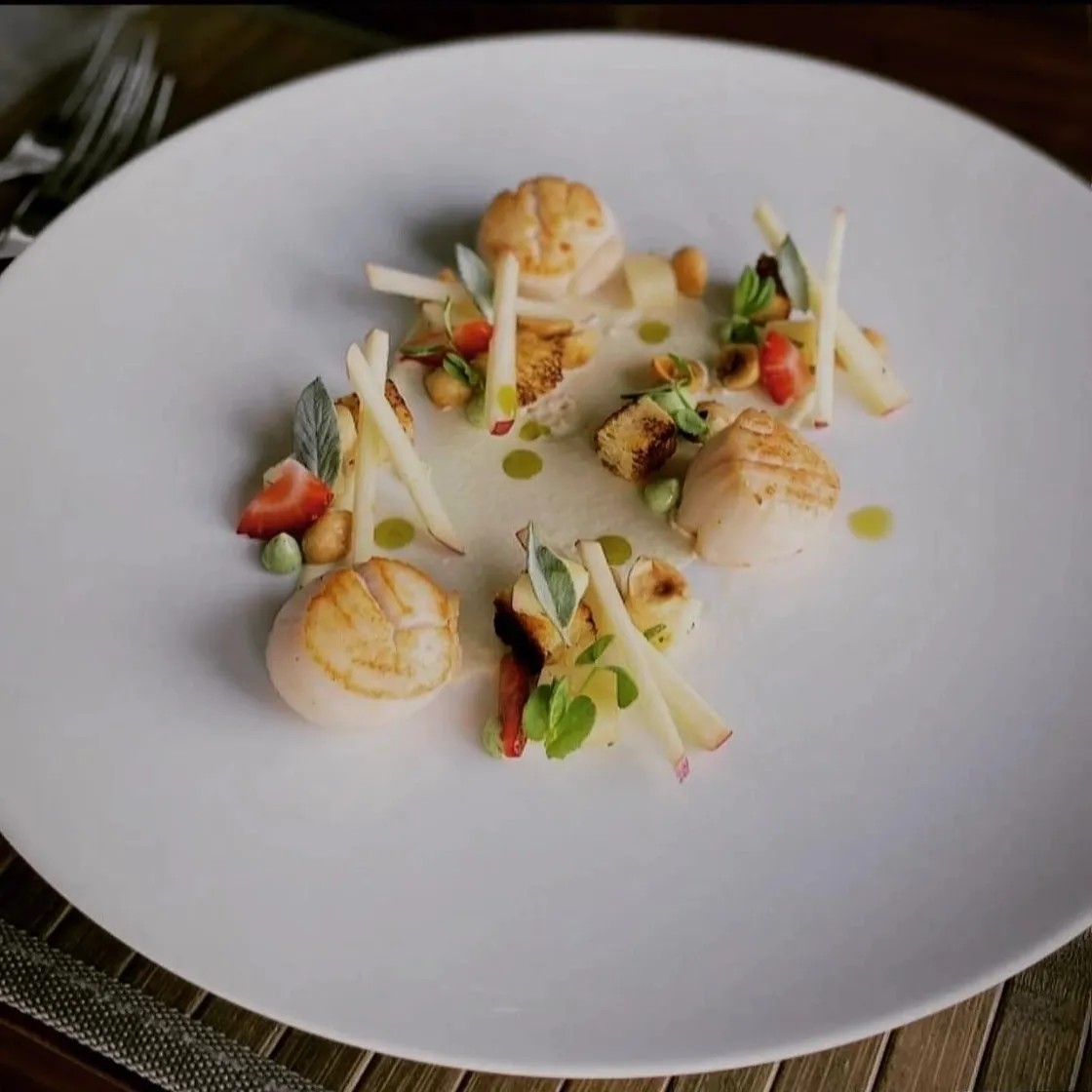 Image alt description