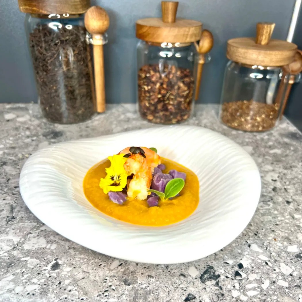 Image alt description