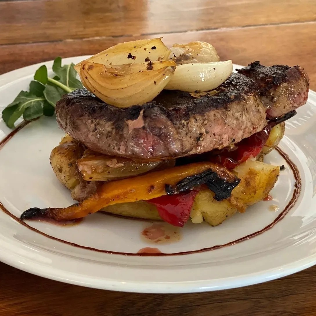 Image alt description