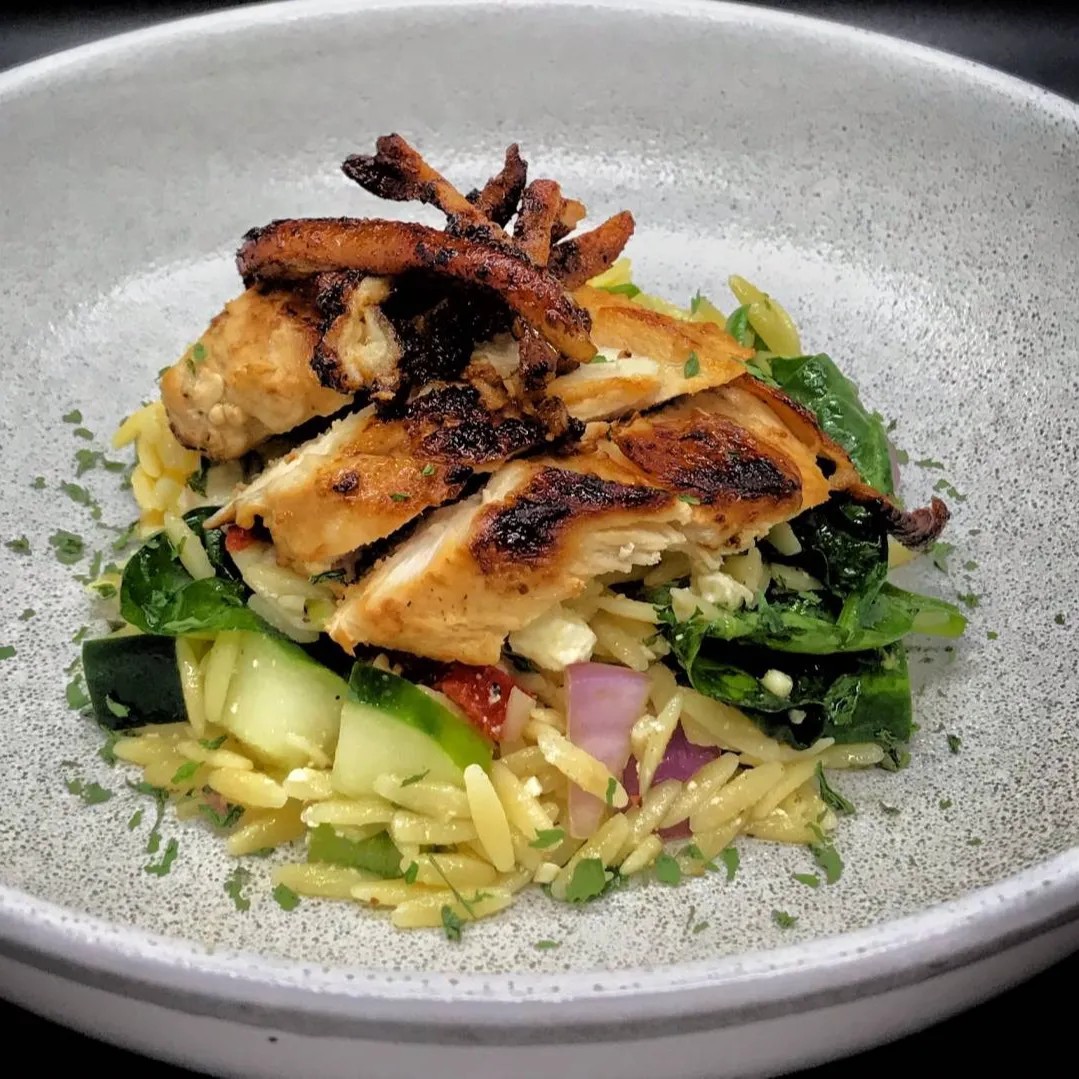 Image alt description