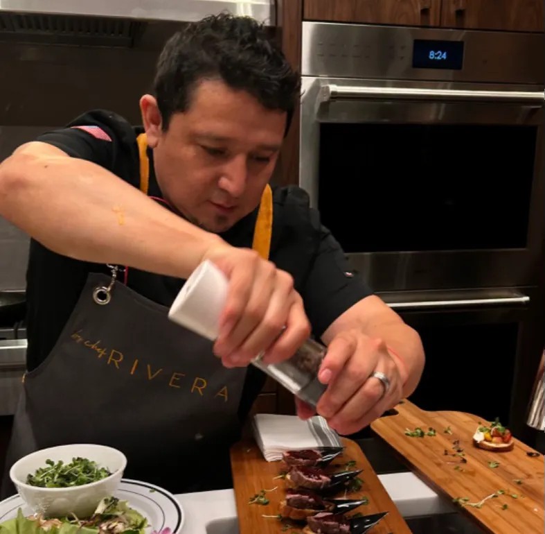 Image alt description