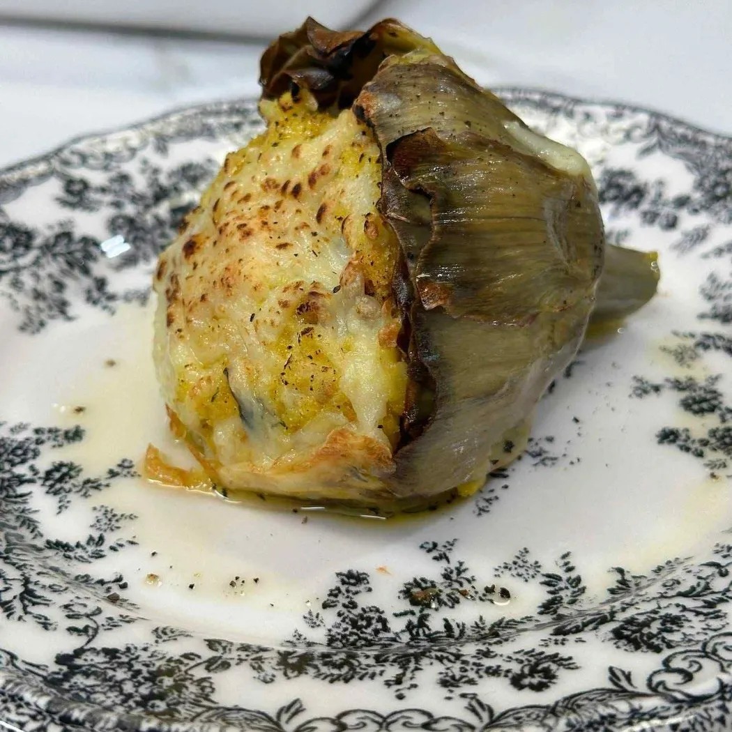 Image alt description