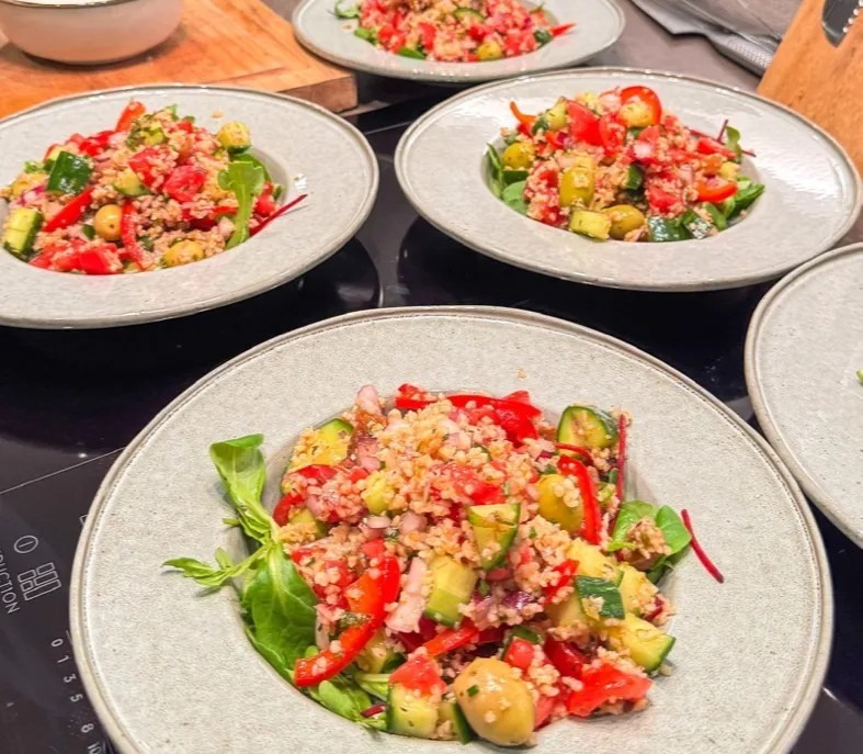 Image alt description