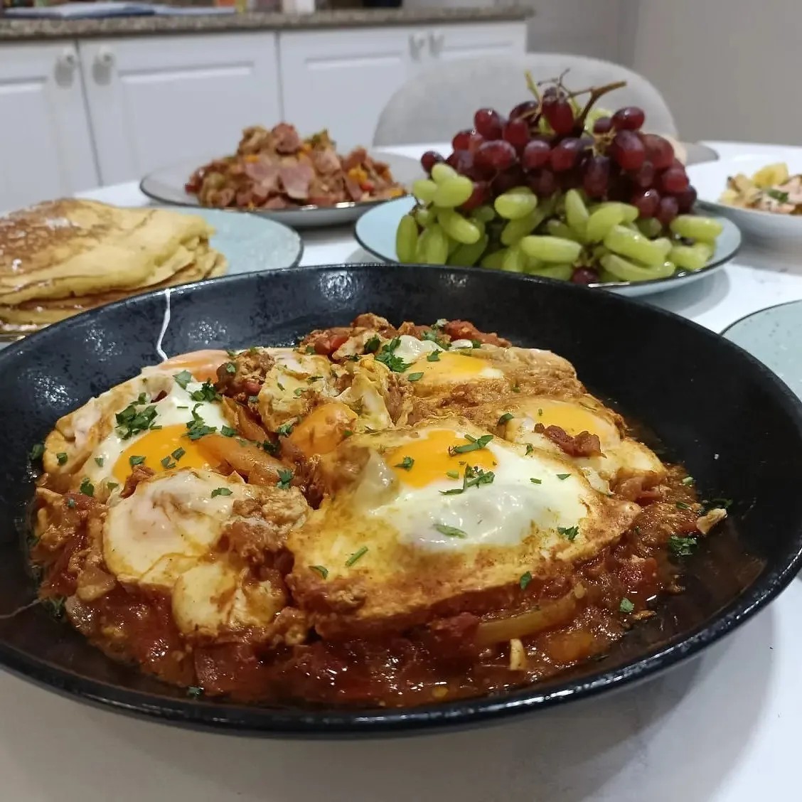 Image alt description