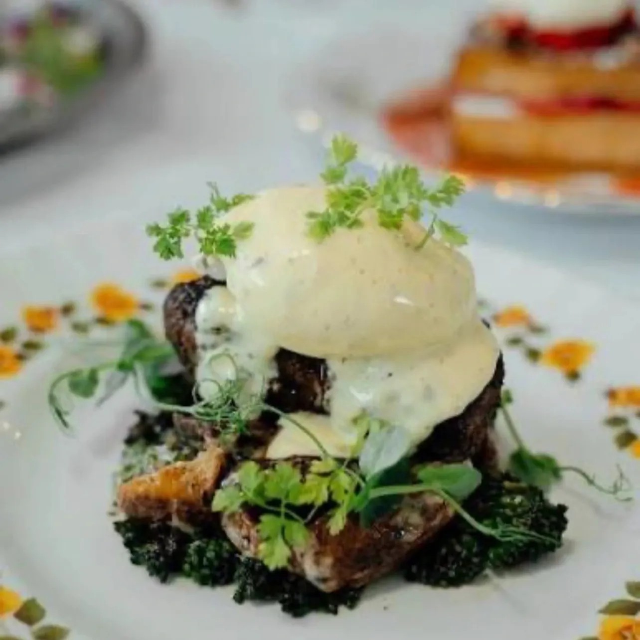 Image alt description