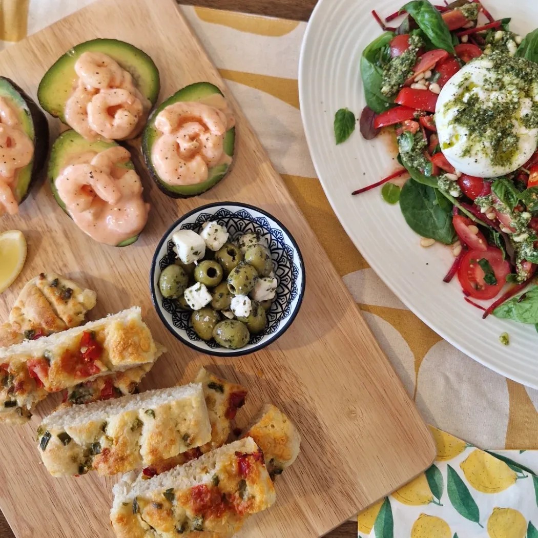 Image alt description