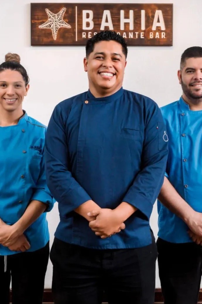 Image alt description