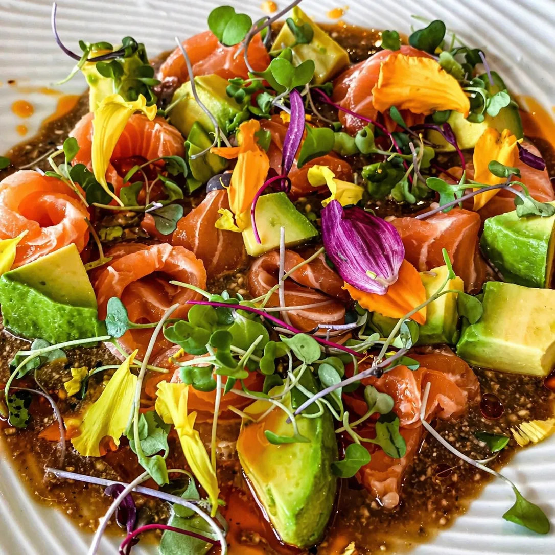 Image alt description