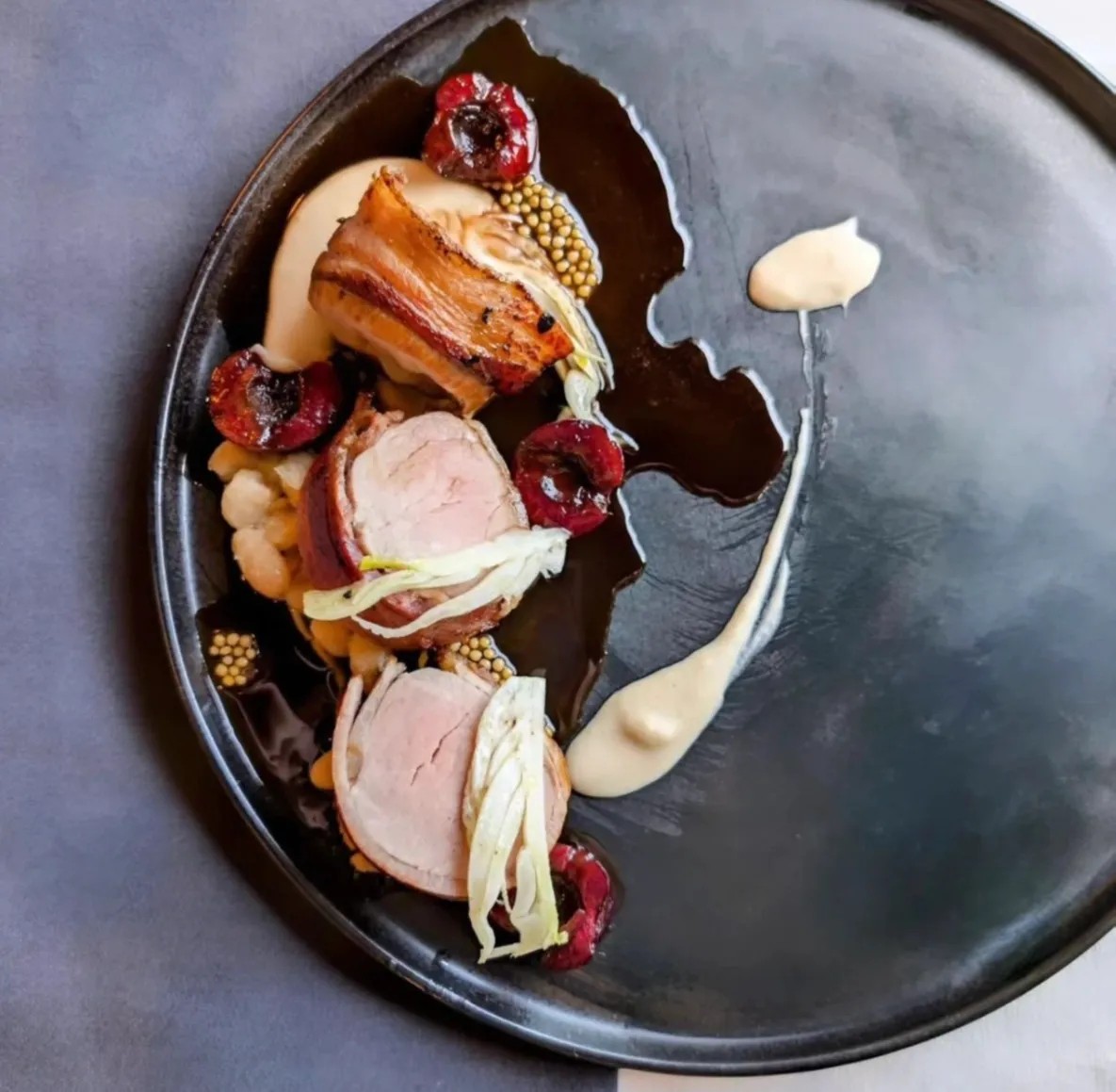 Image alt description