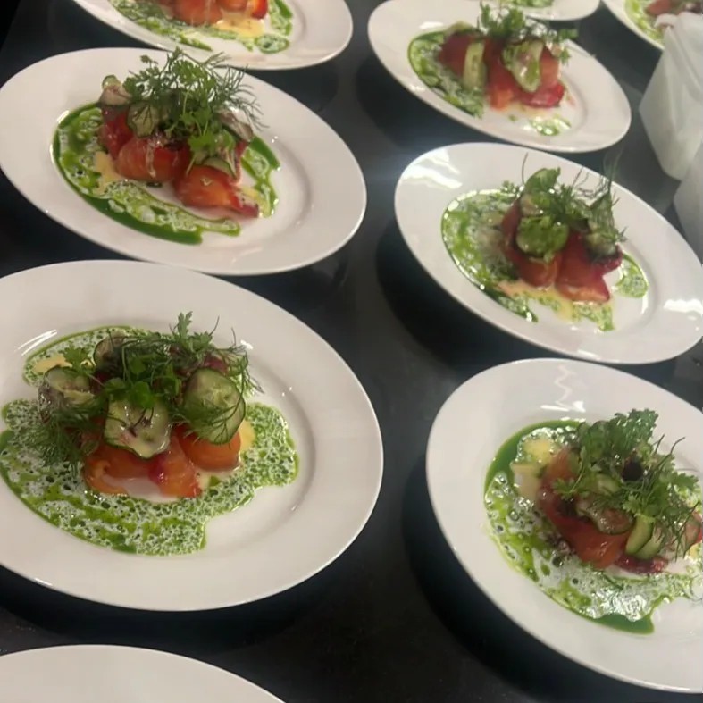 Image alt description