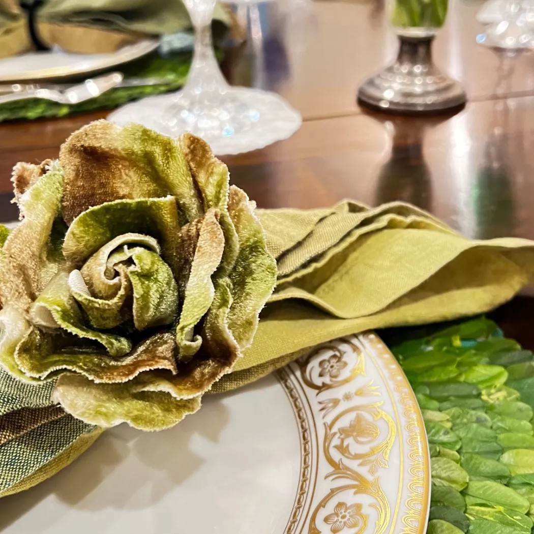 Image alt description