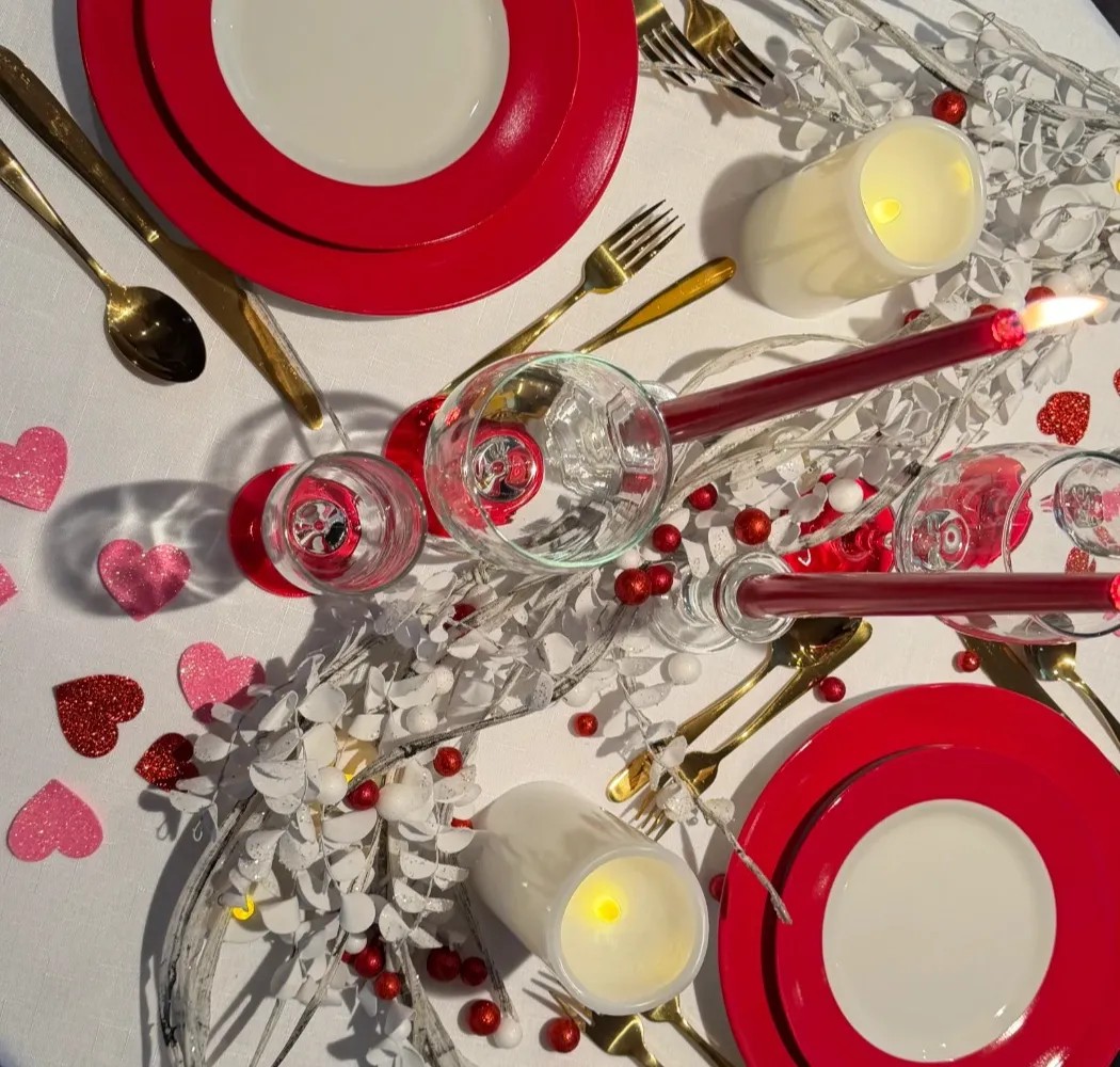 Image alt description