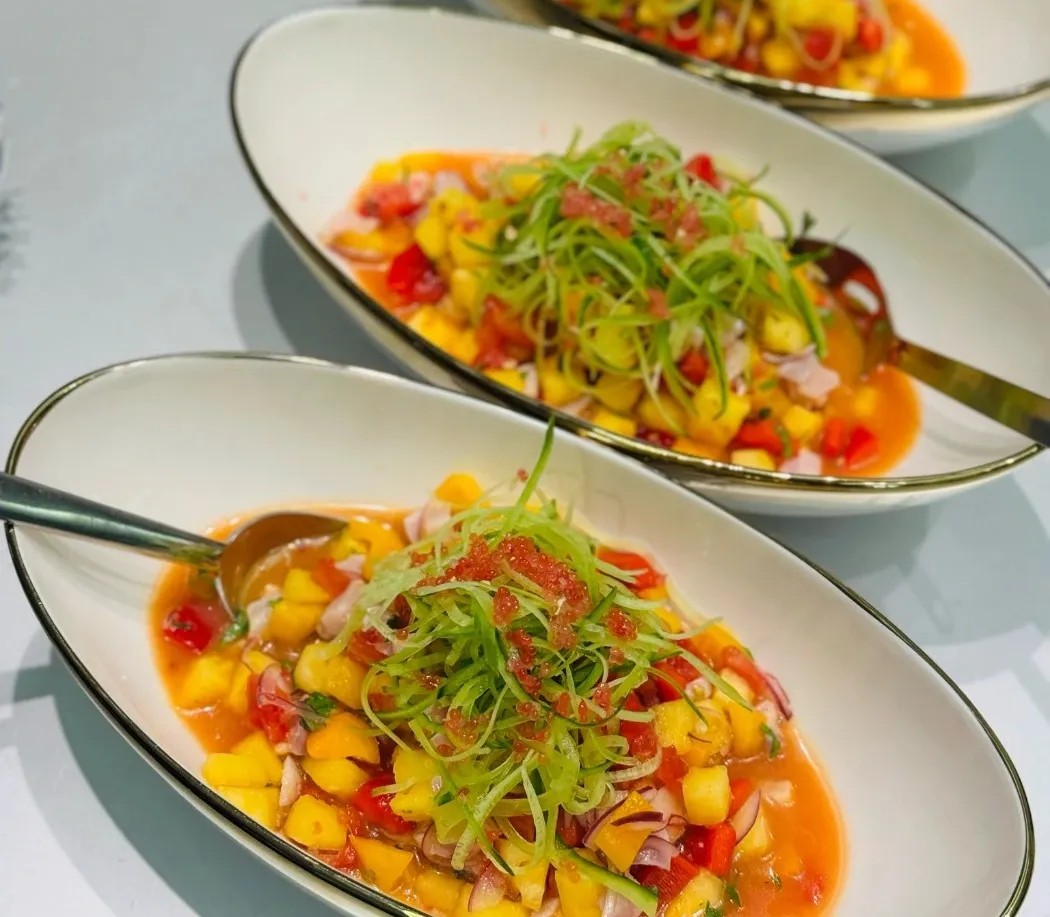 Image alt description