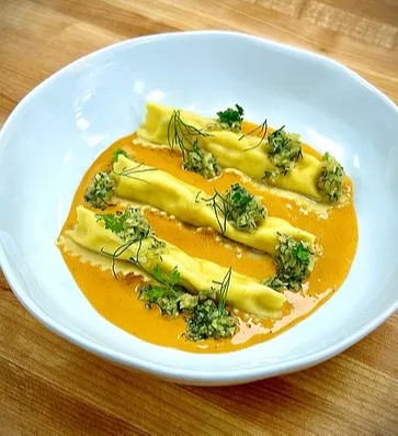 Image alt description