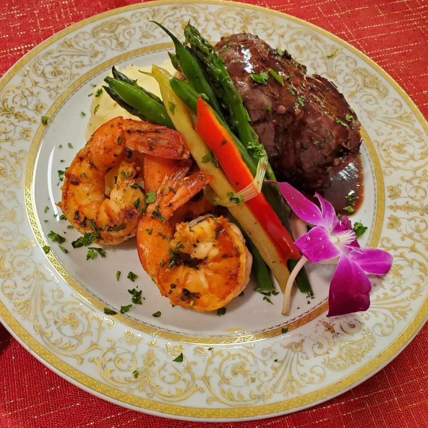 Image alt description